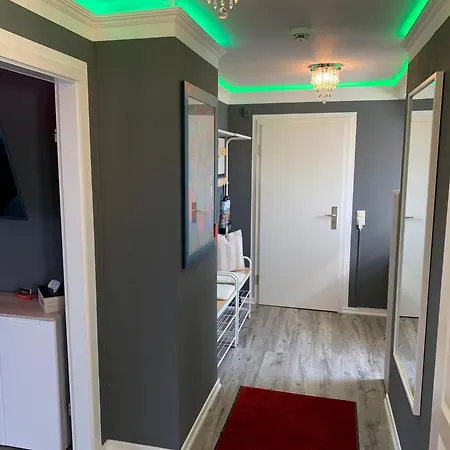 Best-preis Mit Netflix, Self-check-in, Ebike Ladestation Im Fahrradraum, Wlan - Direkt Am Elberadweg Im Herzen Von Appartement *