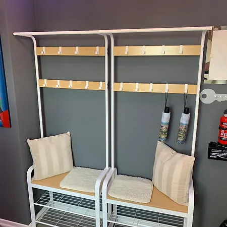 Best-preis Mit Netflix, Self-check-in, Ebike Ladestation Im Fahrradraum, Wlan - Direkt Am Elberadweg Im Herzen Von Apartment