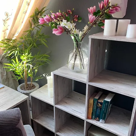 Best-preis Mit Netflix, Self-check-in, Ebike Ladestation Im Fahrradraum, Wlan - Direkt Am Elberadweg Im Herzen Von Appartement Wittenberge
