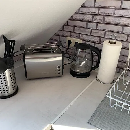 Best-preis Mit Netflix, Self-check-in, Ebike Ladestation Im Fahrradraum, Wlan - Direkt Am Elberadweg Im Herzen Von Apartment