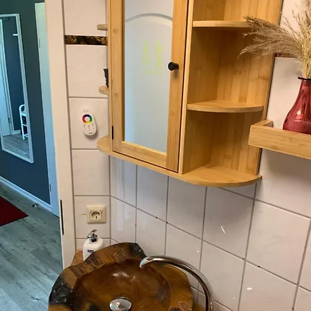 Apartment Best-preis Mit Netflix, Self-check-in, Ebike Ladestation Im Fahrradraum, Wlan - Direkt Am Elberadweg Im Herzen Von